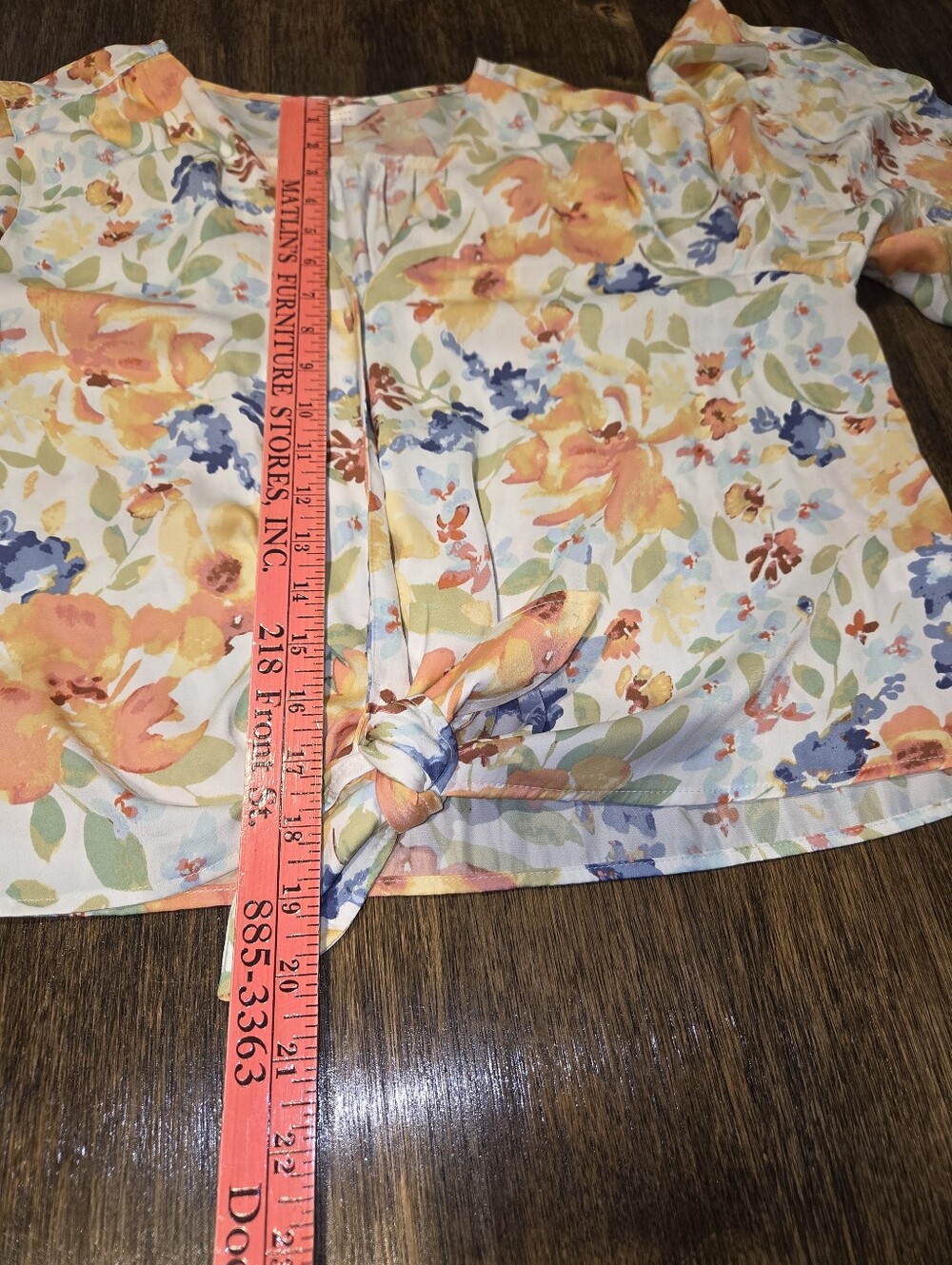 LC Lauren Conrad White Floral Tie-Front V-Neck Blouse - Picture 9 of 9